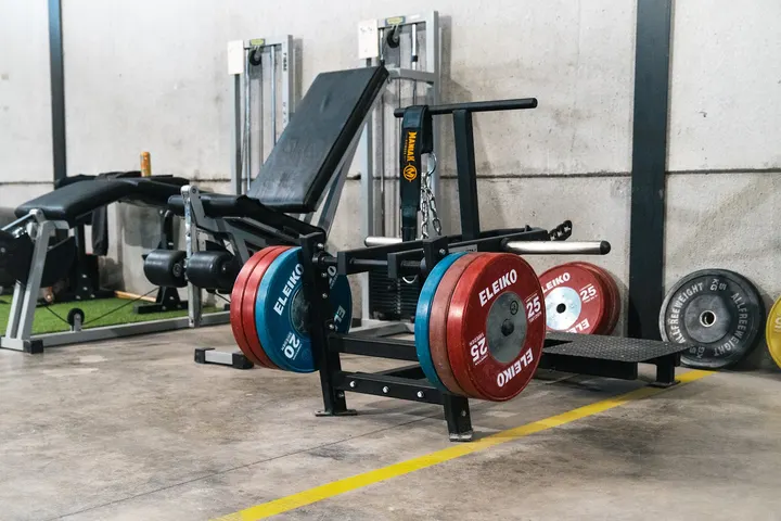 Gimnasio Berserkers powerlifting — fuerza-studio en El Viso de San Juan — 5