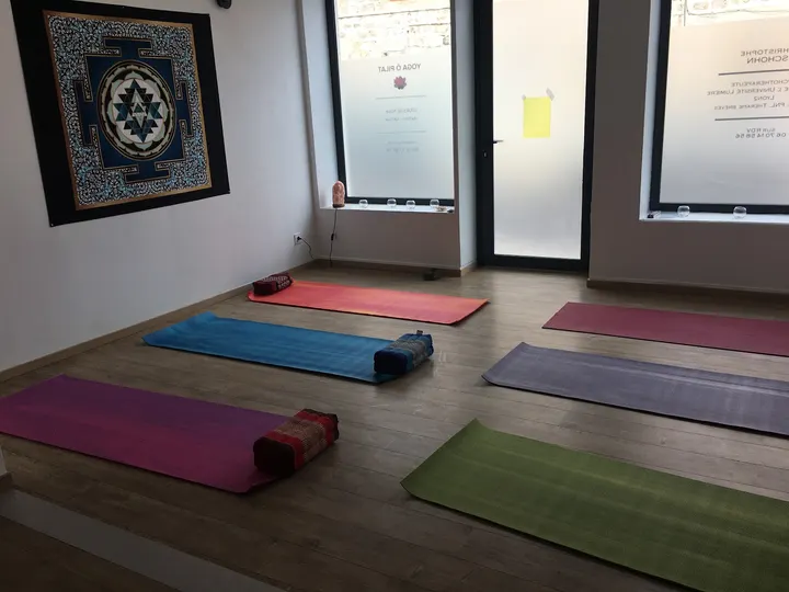 Yoga Ô Pilat — Yoga à Marthezet, Saint-Genest-Malifaux