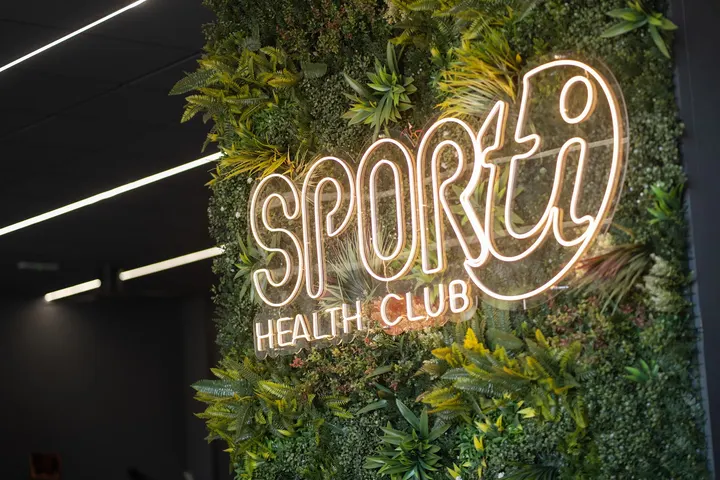 Sporti Health Club — Entrenamiento personal en Zaidín - Vergeles, Granada