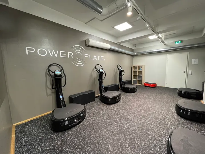 Bright Bodies — Pole Fitness – Kalasatama, Helsinki