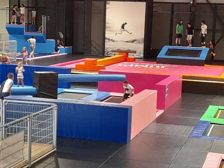 Trampoline Park Geispolsheim — gymnastique-studio à Strasbourg — 3