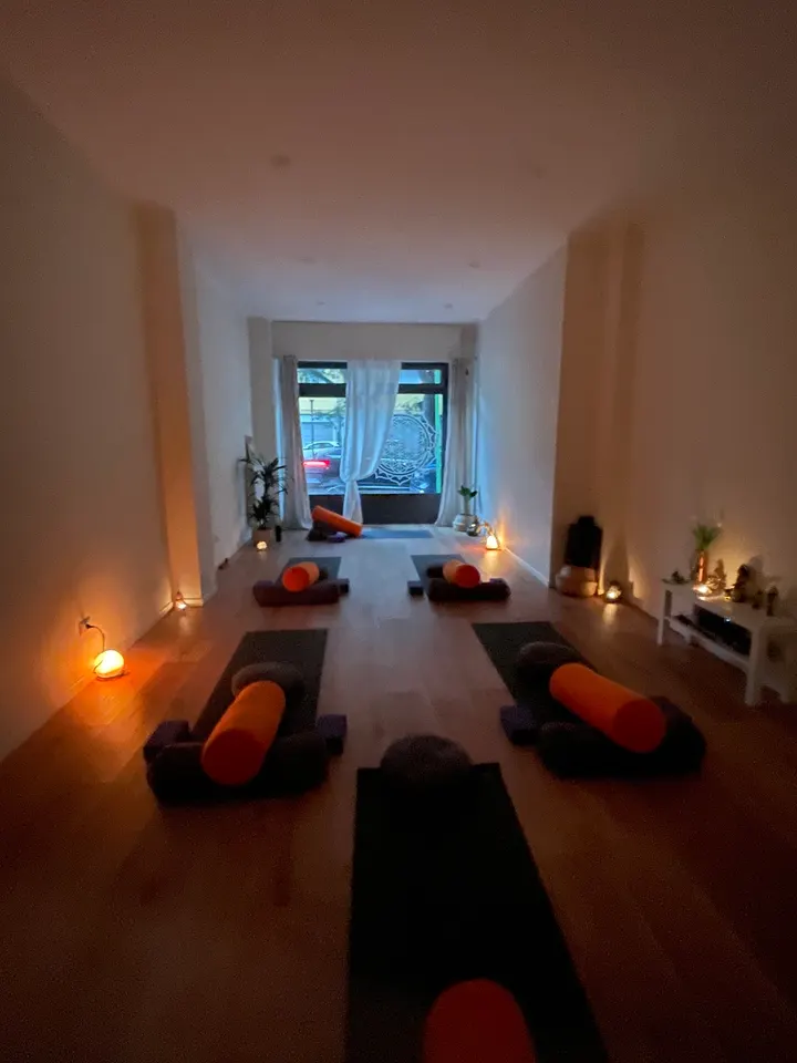 SHARANAM YOGA — yoga-studio a Mecenate, Milano — 3