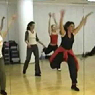 Simon Vincent @Marsstraße — yoga-studio i München — 3