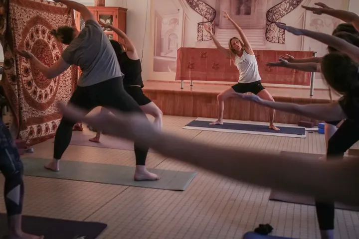 Yogamélie — yoga-studio à III Maisons, Crosne, Vayringe, Nancy — 2
