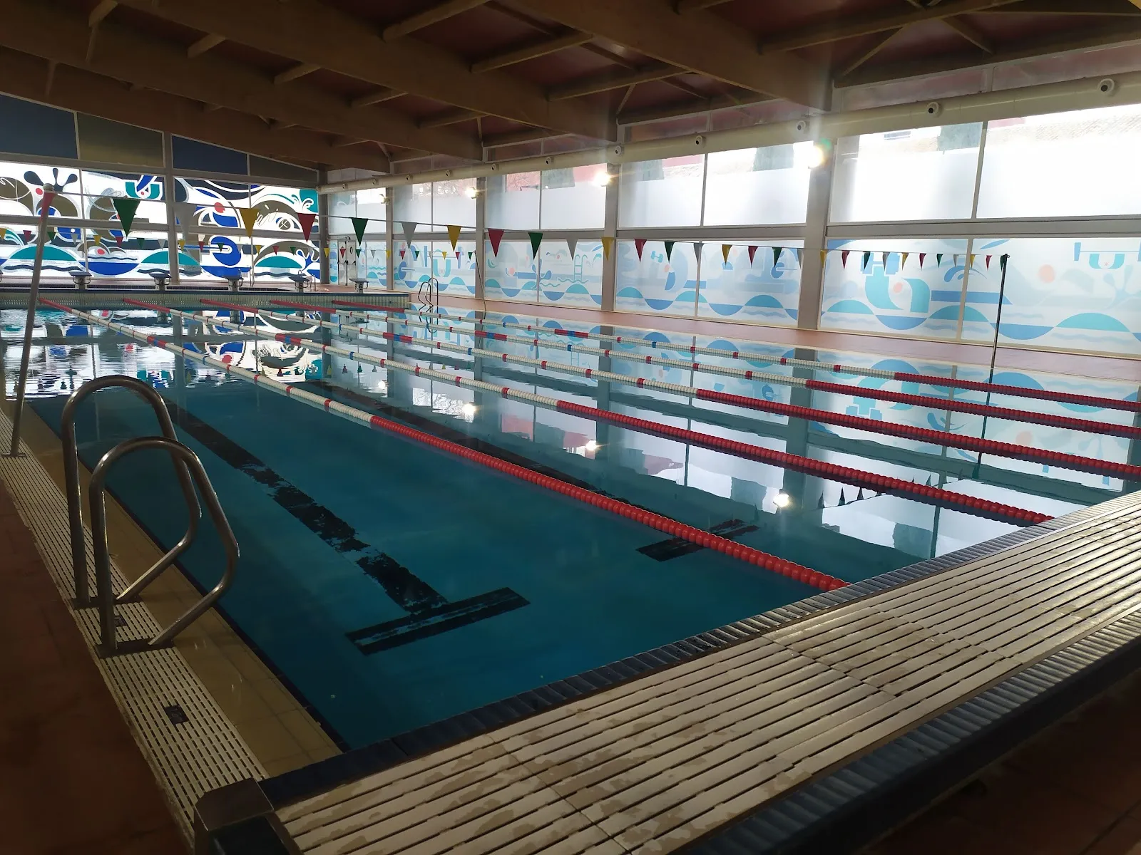 Gimnasio Y Piscina Climatizada Municipal La Cotxera — estudio de fitness-studio en Urbanització El Vedat, Torrent — 2