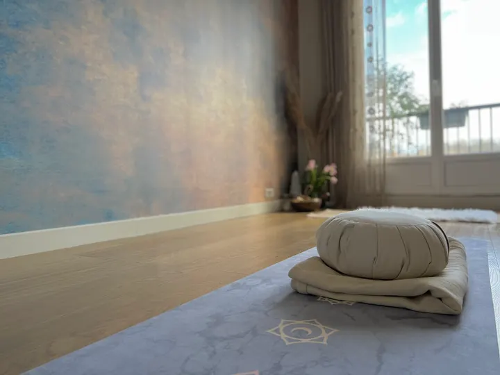 living.being : yoga & sound healing — Yoga à Paris 20e Arrondissement, Paris