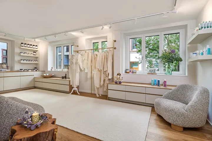 Spirit WoMen Zentrum Mensch der neuen Zeit — yoga-studio in Frankfurt am Main — 5