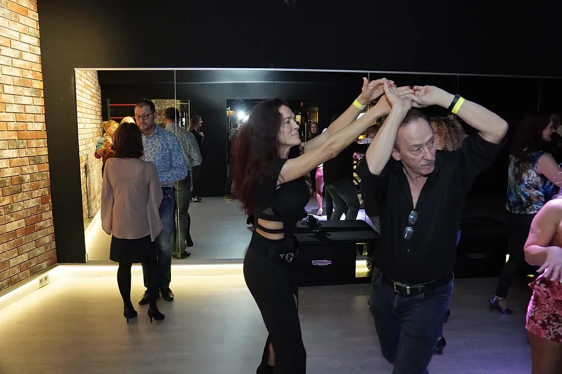 Salsa-Brava — tanz-studio in Trier — 6