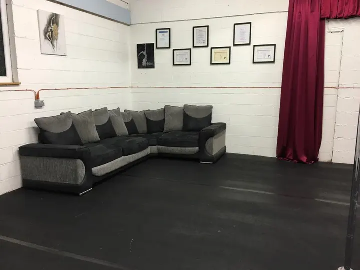 Chorley Pole Fitness Studios — pole fitness-studio in Heath Charnock, Chorley — 3