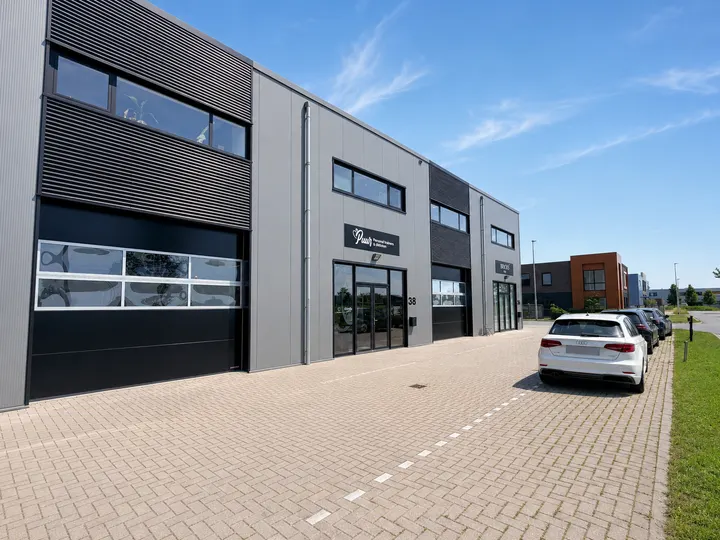 Puur! Is the new natural — sportschool-studio in Leeuwarden — 5