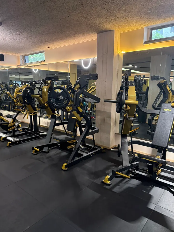 LOFTS by Lokahi Charlottenburg — Krafttraining in Charlottenburg, Berlin