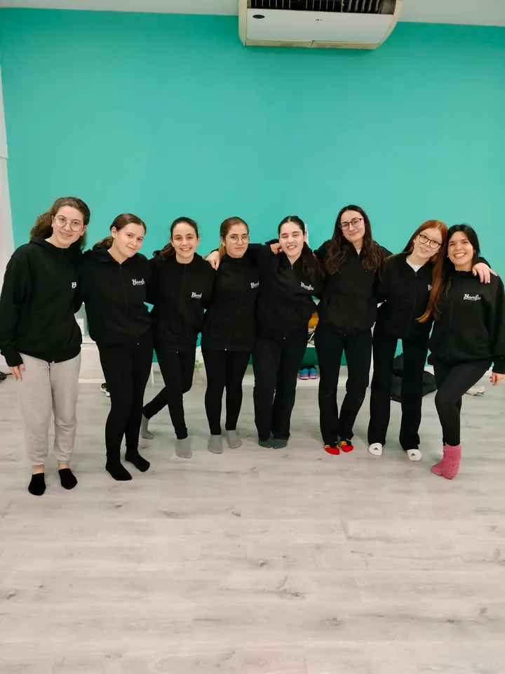 Bambú Escola De Dansa — Baile en Granollers