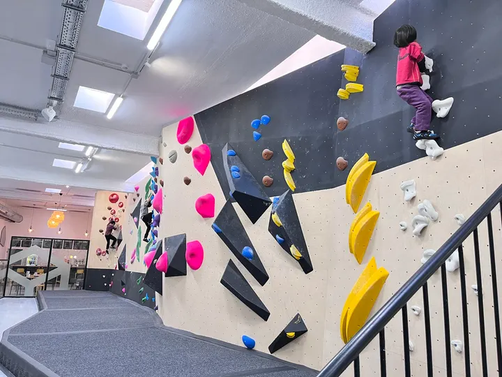 Monobloc La Sagrera — boulder-studio en Sant Andreu, Barcelona — 2