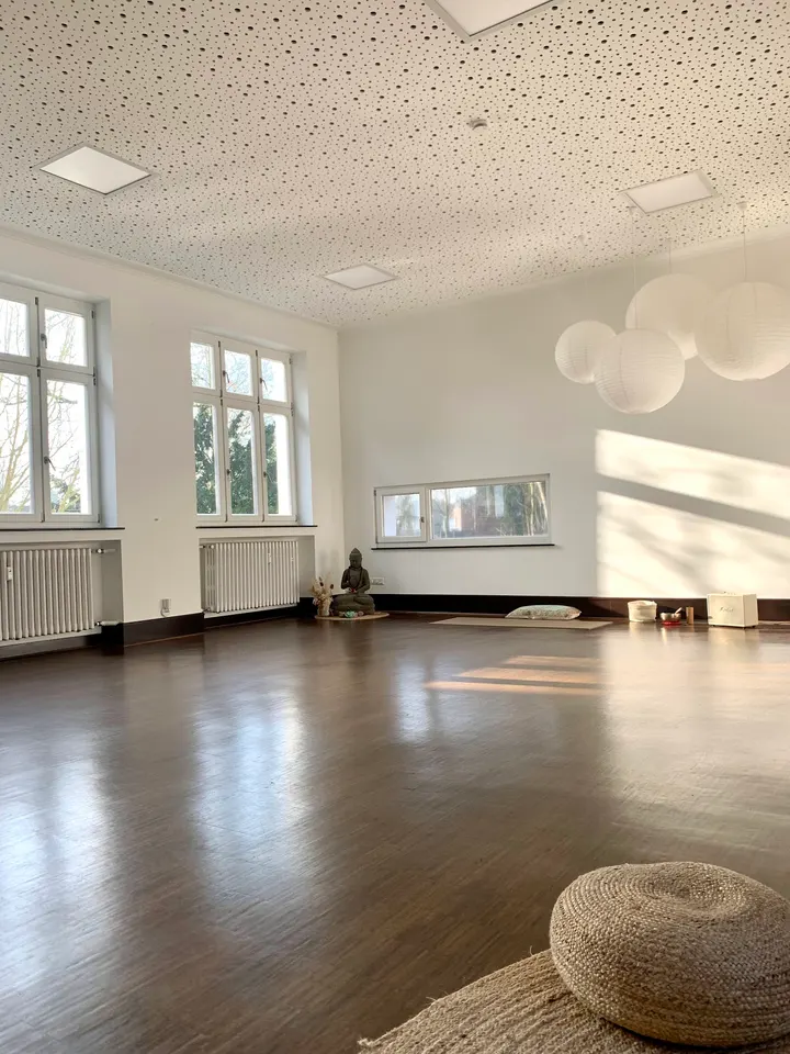 Yogaloft Dinslaken — yoga-studio in Innenstadt, Dinslaken — 2