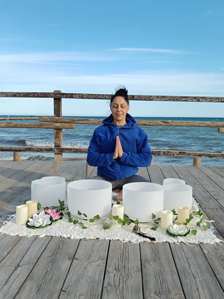 HATHA YOGA Vicki Fernández — Yoga en Elche