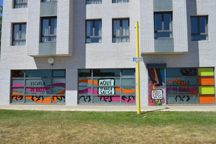 Aqui Se Baila Salsa — baile-studio en San Lorenzo - La Palomera - San Mamés, León — 2