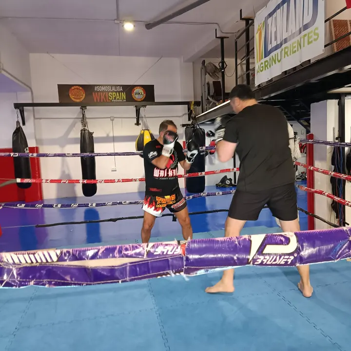 Club de Boxeo Tejedor — Artes marciales en Los Ángeles, Almería