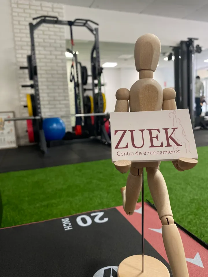 ZUEK centro de entrenamiento — entrenamiento personal-studio en San Martín, Vitoria-Gasteiz — 3
