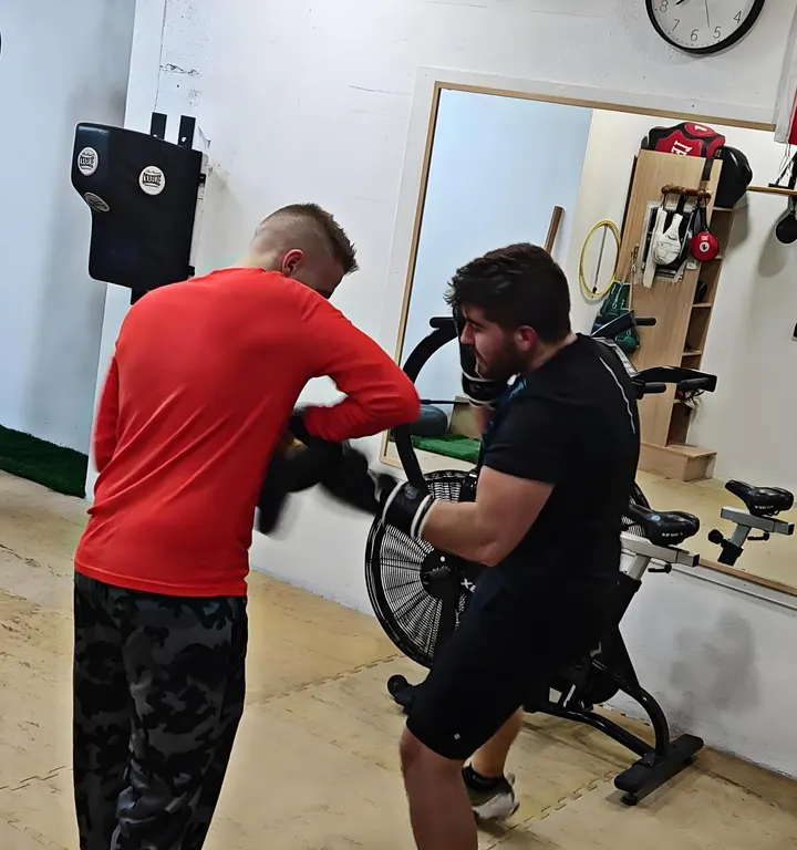 Carter Boxing Club — Artes marciales en Joaquina Eguaras, Granada