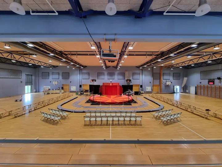 Den Selvejende Inst. Møllehøjhallen — Træningsstudio i Arnbjerg, Viborg
