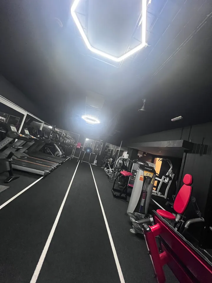Physique Gym — fitness studio in Crosby, Scunthorpe — 3