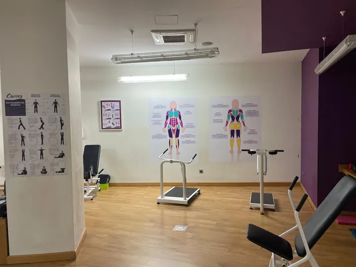 CURVES BARRIO SALAMANCA — Reformer Pilates en Salamanca, Madrid