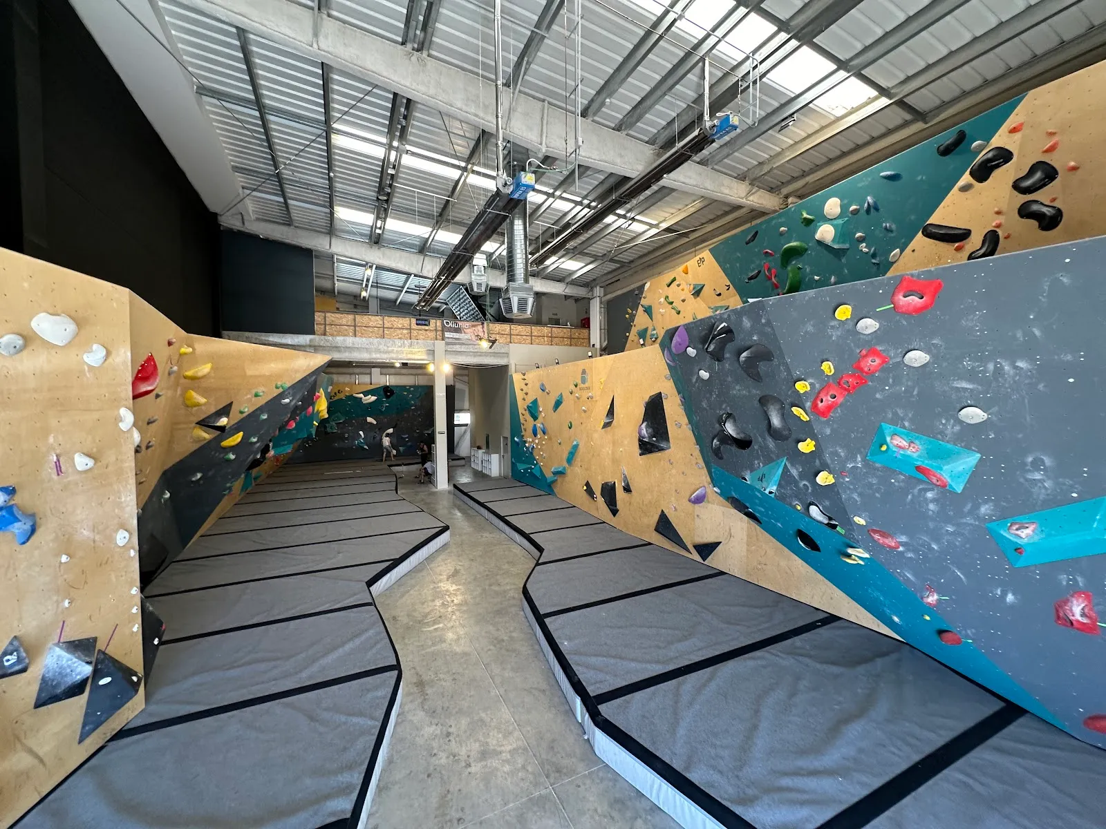 Boulder Indoor — escalada-studio en Lleida — 3