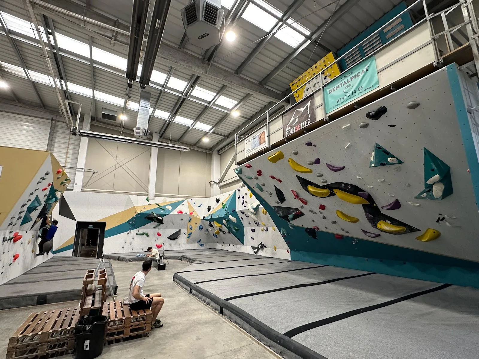 Boulder Indoor — escalada-studio en Lleida — 4