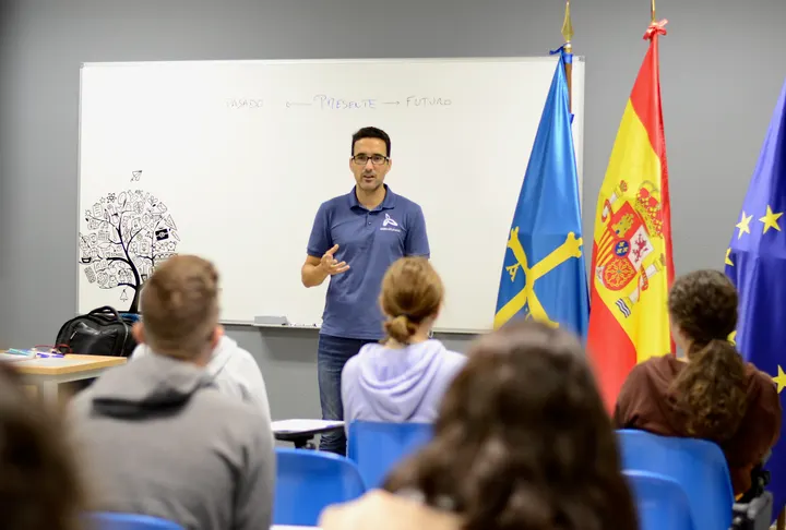 Instituto Asturiano de Mindfulness Gijón — meditación-studio en El Llano, Gijón — 2