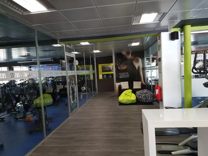 Ginásio Status, Health & Fitness Club — Ginásio em Santo Adrião, Vila Nova de Famalicão