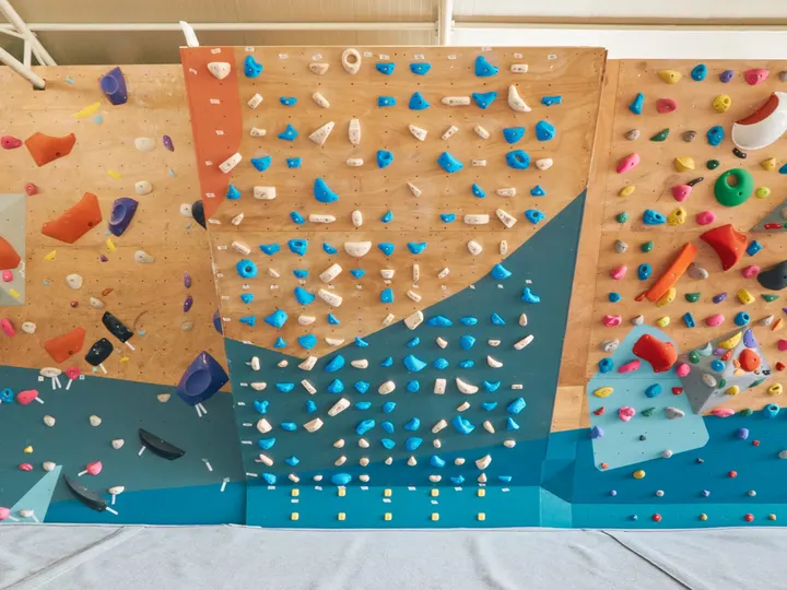 Double Dyno Climbing School — arrampicata-studio a Municipalidadi de Pirri/Municipalità di Pirri, Cagliari — 2