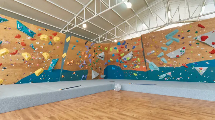 Double Dyno Climbing School — Arrampicata a Municipalidadi de Pirri/Municipalità di Pirri, Cagliari