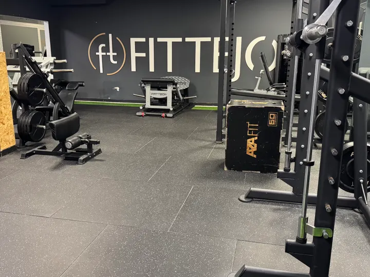 No Oásis treinas com apoio profissional e comunidade real — ginásio-studio em Leiria — 4