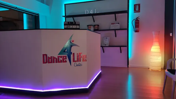Dance4life Center — baile-studio en CASTILLEJA DE LA CUESTA — 4