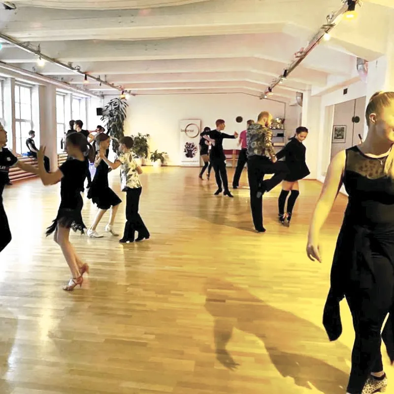 Balanssi Studiot Oy — tanssi-studio i Gräsviken, Helsinki — bild 3