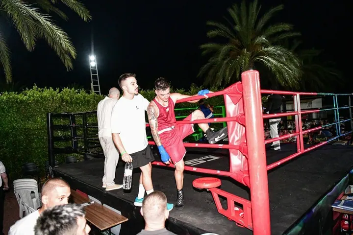 White Panther Boxing Victor Pina — Artes marciales en Molina de Segura