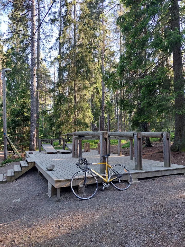 Rinkeby Forest Outdoor Gym — träningsstudio i Enebyberg — 2