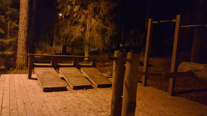Rinkeby Forest Outdoor Gym — träningsstudio i Enebyberg — 4