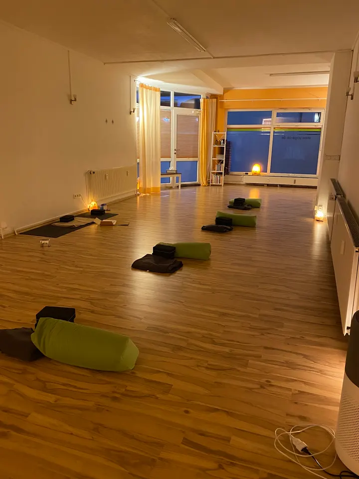 Yoga individuell Nicole Berger — yoga-studio in Wüste, Osnabrück — 2