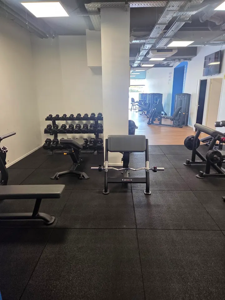 Like You Fitness Voisin-le-Bretonneux — salle de fitness-studio à Paris — 4