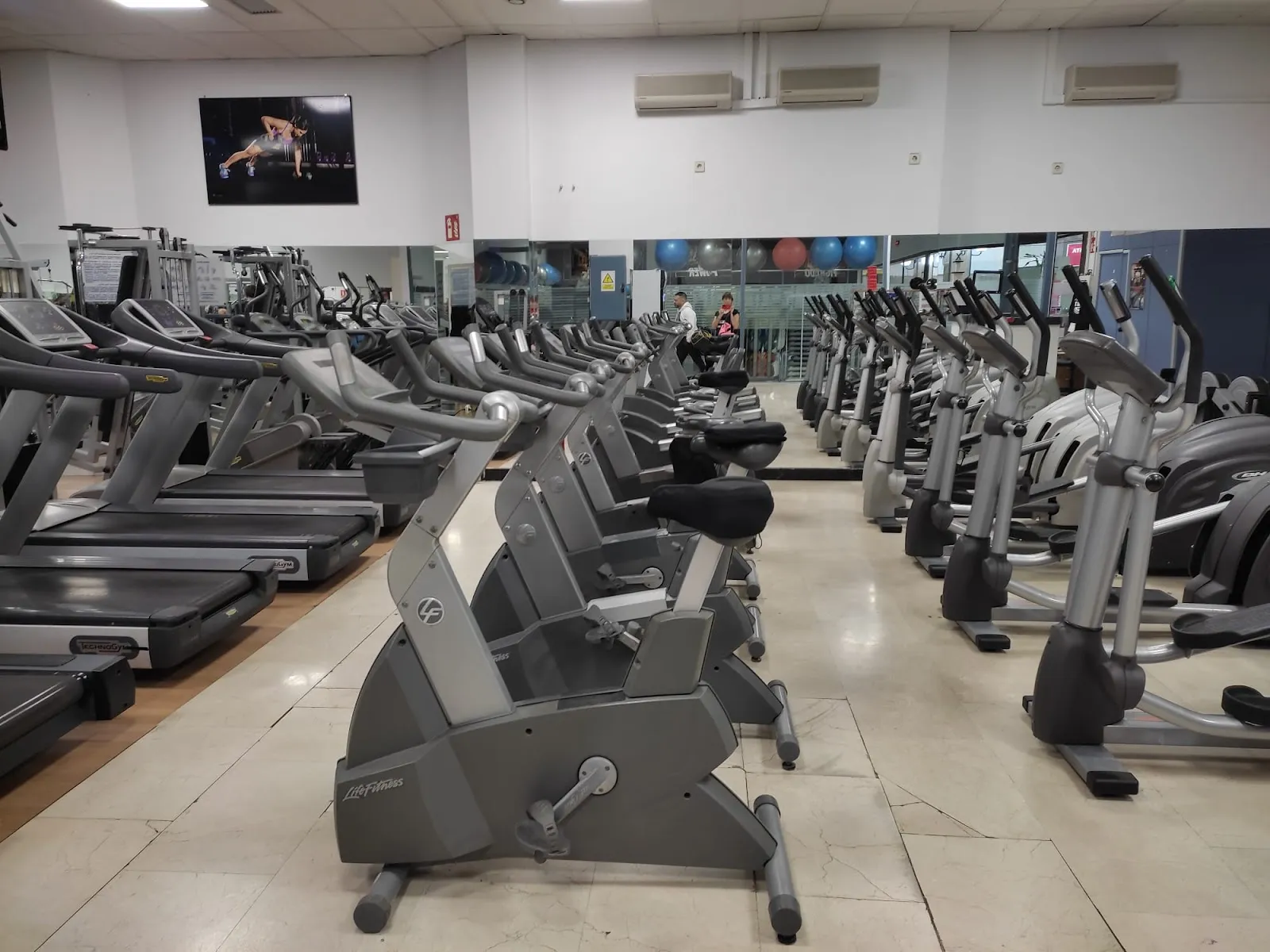 Kontact Sport Club — estudio de fitness-studio en Móstoles — 4