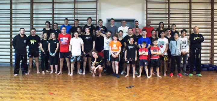 Kickboxing Muay Thai no F.C. Barreirense, Barreiro — Kickboxing em Bairro Ferroviário, Barreiro