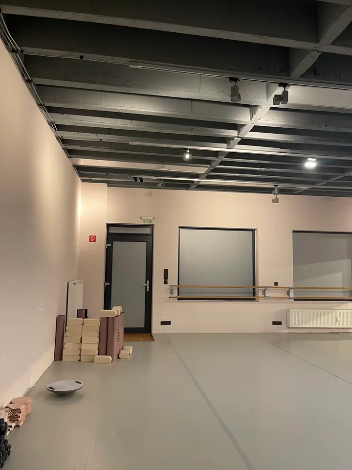 Mirov Academy of Dance — Tanz in Bornheim, Frankfurt am Main