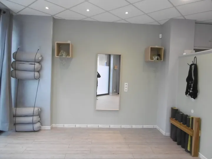 salle Omsajya — yoga-studio à Secteur 4, Grenoble — 3
