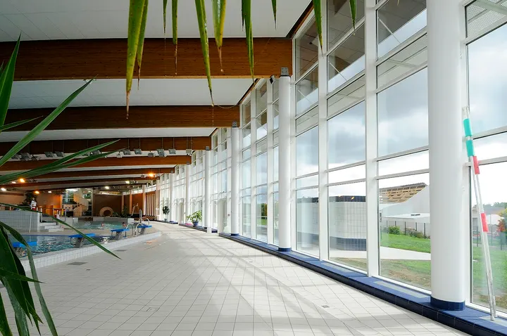 Centre Aquatique Philippe Loisel — salle de fitness-studio à Breteuil — 4