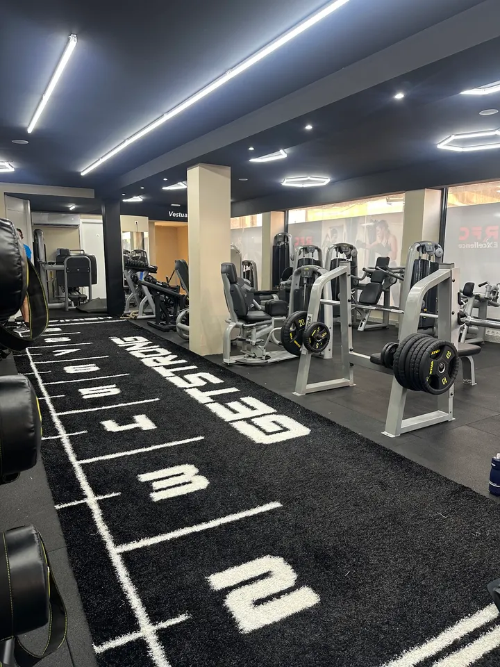 RFC Excellence — estudio de fitness-studio en l'Illa Santacana, Martorell — 2