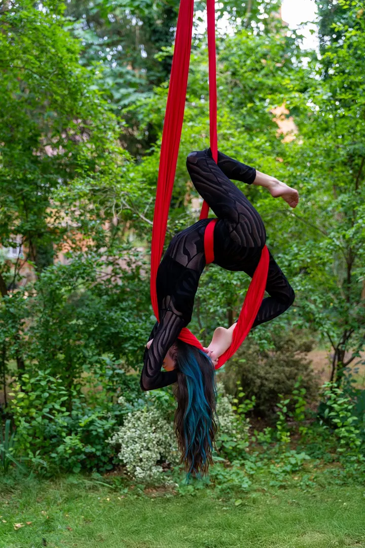 The White Studio Flexibility — pole fitness-studio in Cauldwell, Bedford — 2