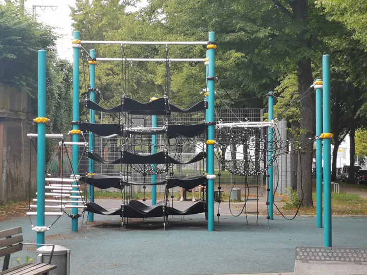 Calisthenics Park - Hainholz — calisthenics-studio in Hainholz, Hannover — 2