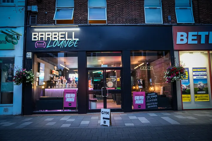 Barbell Lounge - #1 Premium Boutique Gym in Maidenhead // Gym & Coffee — strength-studio in Maidenhead — 4