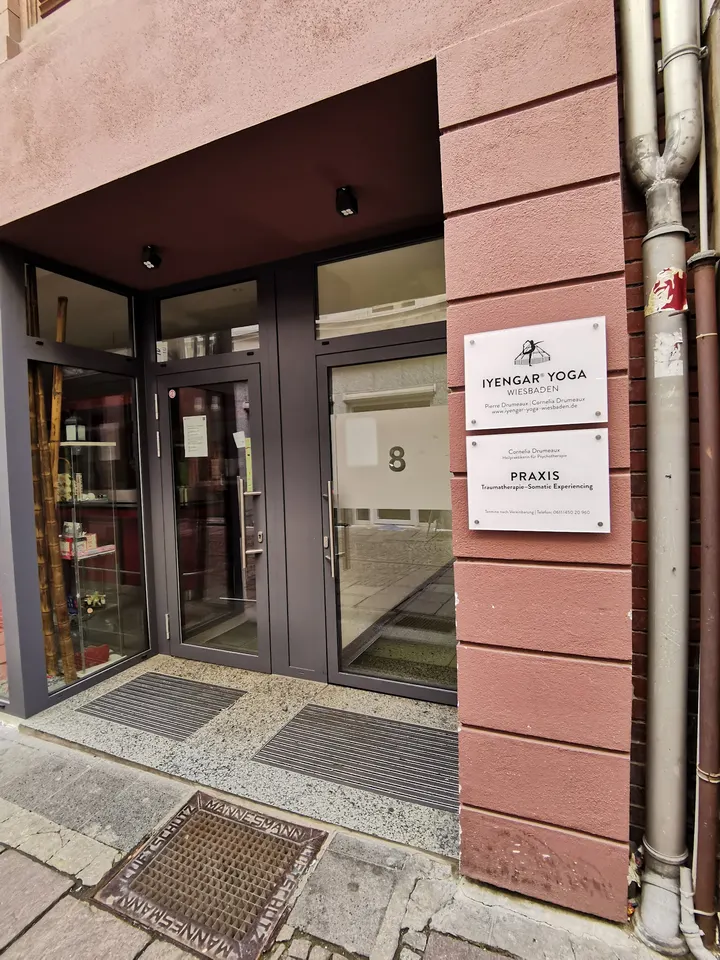 Iyengar Yoga Wiesbaden — Yoga in Mitte, Wiesbaden
